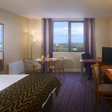 Radisson Blu Dublin Airport 4* Cloghran