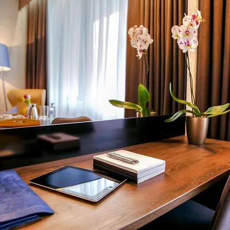 Radisson Blu Dublin Airport 4*