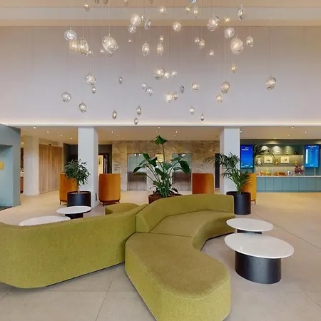 Radisson Blu Dublin Airport Hotel 4*