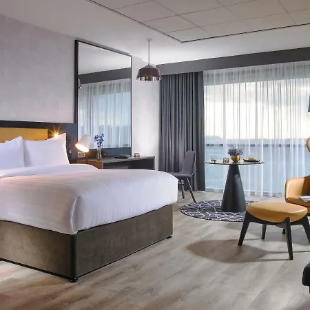 Radisson Blu Dublin Airport Hotel 4*