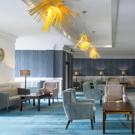 Radisson Blu Dublin Airport 酒店 4*