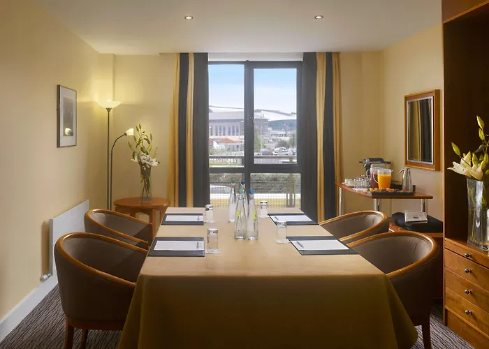 Отель Clayton Dublin Airport 4*