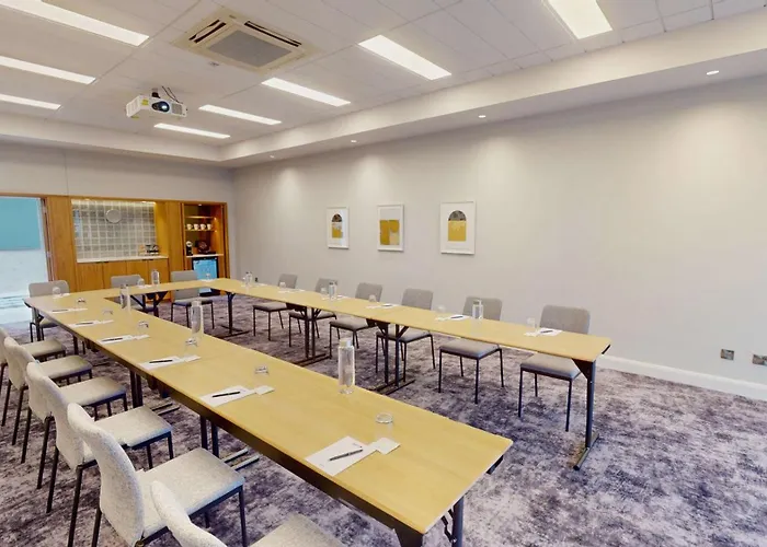 Clayton Dublin Airport Отель