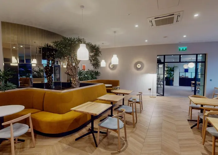 Clayton Dublin Airport Клогран