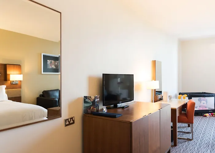 Clayton Dublin Airport Hotel 4*